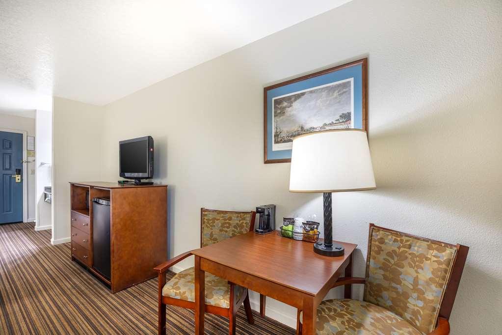 Best Western Capital City Inn Sacramento Bilik gambar