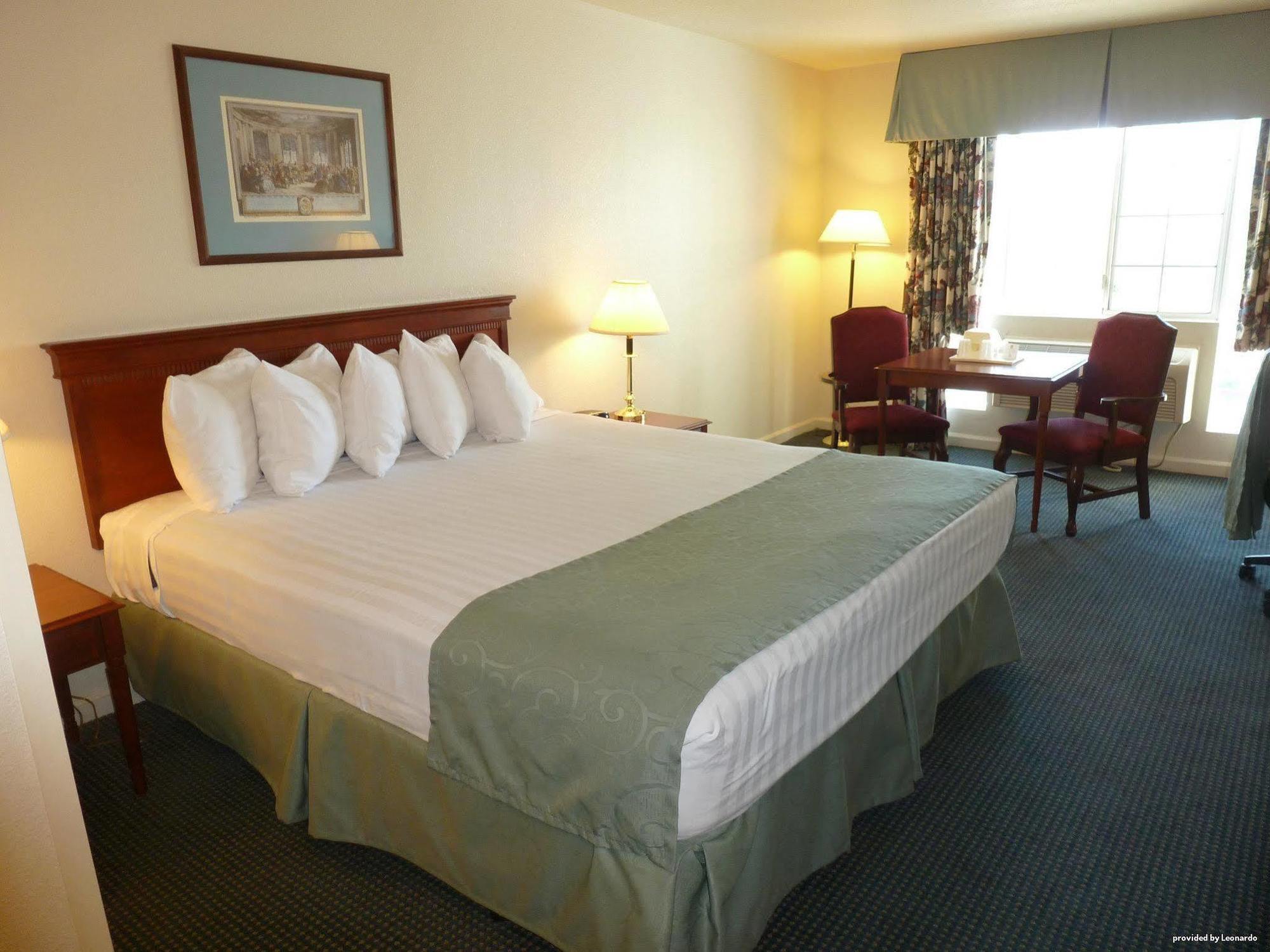 Best Western Capital City Inn Sacramento Bilik gambar